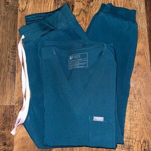 FIGS Catarina top and Zamora high waisted bottoms in Caribbean blue